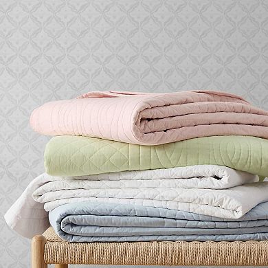 Martha Stewart Vintage Scallop Quilt Set