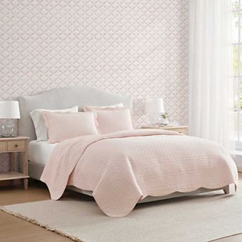 Martha Stewart Vintage Scallop Quilt Set