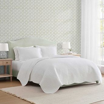 Martha Stewart Vintage Scallop Quilt Set