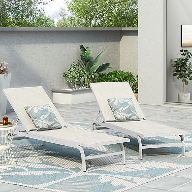 Wicker Chaise Lounge With Reclining Backrest For Outdoor Pool Deck