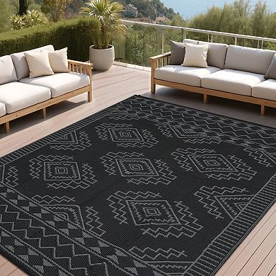 Modern Outdoor Plastic Straw Rug Waterproof Patio Rug with Stakes, Foldable Portable Camping Mat