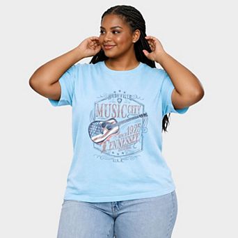Nashville Flag Guitar - Women's Plus Sized Garment Dyed Graphic T-Shirt