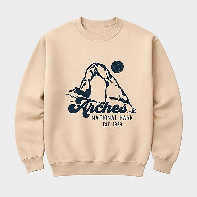 Vintage Arches National Park - Men's Graphic Sweatshirt