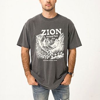 Zion National Park Established 1919 - Men's Garment Dyed Graphic T-Shirt
