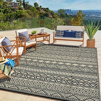 Gray Double Sided Outdoor Area Rugs Waterproof Sun Proof Grass Carpet