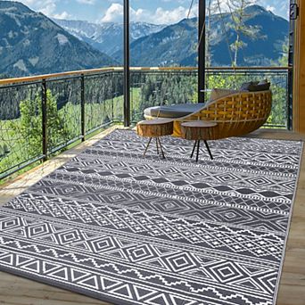 Gray Double Sided Outdoor Area Rugs Waterproof Sun Proof Grass Carpet