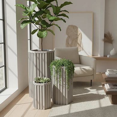 Garden Planter Pot with Reinforced Rim Weatherproof Composite for Outdoor Use