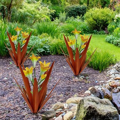 2PCS Hand-Painted Metal Agave Garden Ornament