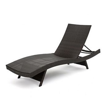 Wicker Outdoor Chaise Lounge Comfortable Patio Recliner for Backyard Poolside Deck