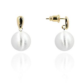 Elegant Pearl Dangle Earrings