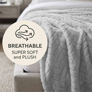 SUPERIOR Hope Herringbone Chevron Fluffy Fleece Throw Blanket