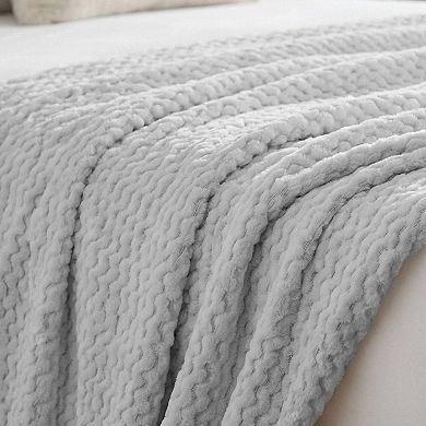 SUPERIOR Textured Fluffy Fleece Throw Blanket