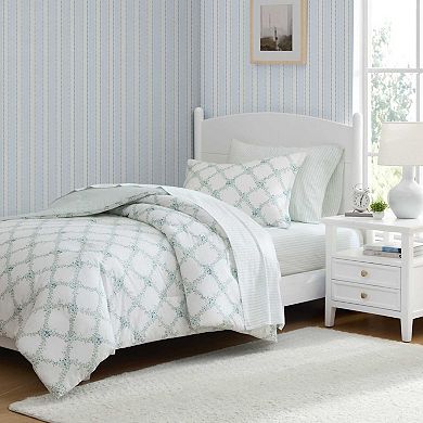 Martha Stewart Romantic Trellis Comforter Set with Shams
