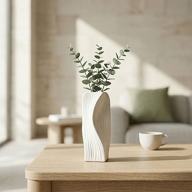 Clear Plastic Bud Vase Modern Flower Vase Unbreakable Small Vase for Office 3.1"Lx3.1"Wx6.3"H