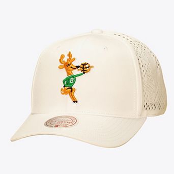 Men's Mitchell & Ness Cream Milwaukee Bucks Perfect Lightweight Pro Crown Snapback Hat