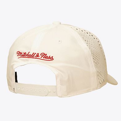 Men's Mitchell & Ness Cream Chicago Bulls Perfect Lightweight Pro Crown Snapback Hat