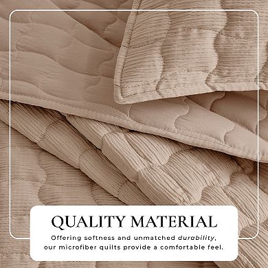 Madelinen® Gauze-Inspired Wave Stitched Quilt Set with Shams