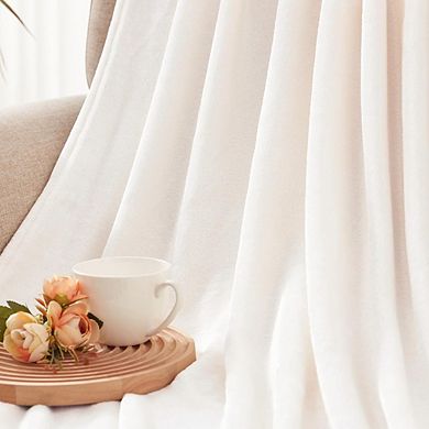 Super Soft Plush Fleece Throw Blanket, Warm Lightweight All-Season Blanket