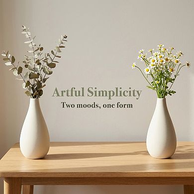 Small Ceramic Bud Vase Modern Matte Mini Flower Vase Minimalist Ribbed Vase 2.4"Lx2.4"Wx4.9"H