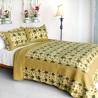 3Pc Geometric Print Cotton Bed Quilt Set with Detailed Stitch Design and Coordinated Pillow Shams