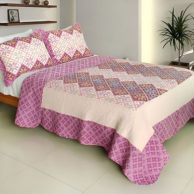 3 Piece Modern Geometric Cotton Quilt Bedspread Set with Detailed Stitch Surface and Pillow Shams
