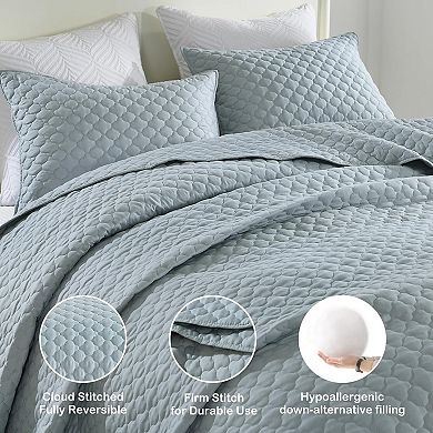 Lightweight Bed Cover 3-Piece Set, Cloud Pattern, Microfiber, Summer