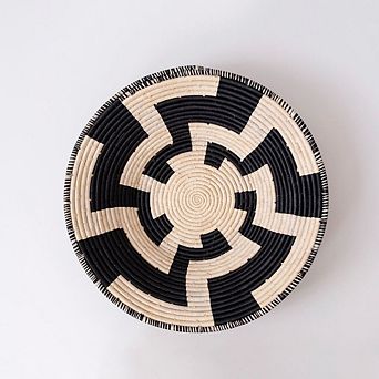 Labyrinth Basket