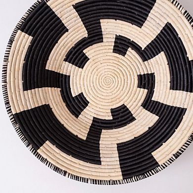 Labyrinth Basket