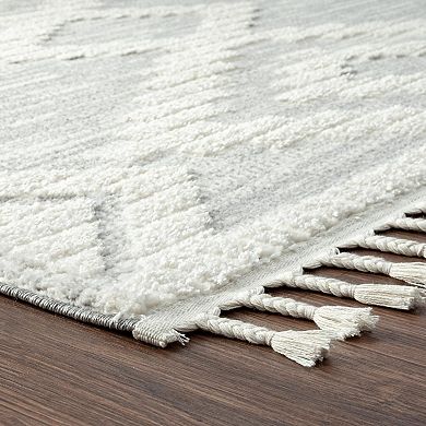 Luxe Weavers Southwestern Diamond Fringe Area Rug
