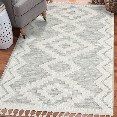 Luxe Weavers Southwestern Diamond Fringe Area Rug