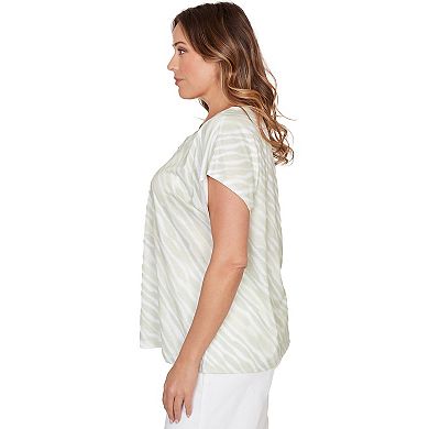 Hearts of Palm Plus Size Bloom Service Printed Poly T Sleeve Top