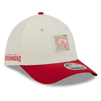 Men's New Era Cream/Red Tampa Bay Buccaneers 2026 NFL Training Camp 39THIRTY Flex Hat
