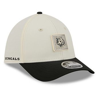 Men's New Era Cream/Black Cincinnati Bengals 2026 NFL Training Camp 39THIRTY Flex Hat