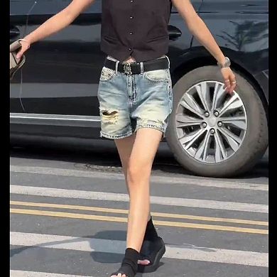 Women's High Waisted Vintage Wash Distressed Denim Shorts, Raw Hem Cut-Offs