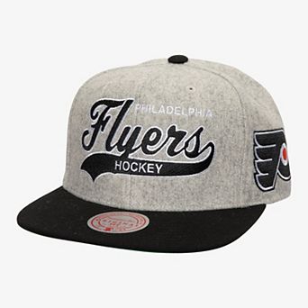 Men's Mitchell & Ness Gray/Black Philadelphia Flyers Tailsweep 2.0 Melton Snapback Hat
