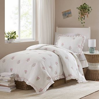 2 pc Twin/Twin XL Sweet Layered Design Quilt Set with Emb on Face