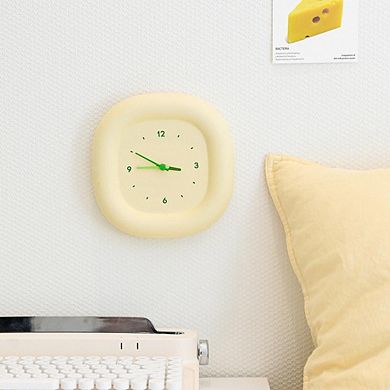 Cute Mini Analog Clock 6.9 Inch Silent Non-ticking Desk Wall Clock Pastel Bedroom Living Room