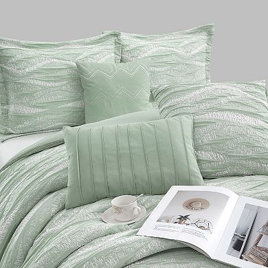 Nanshing Achava 7-Piece Comforter Set