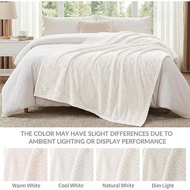 Wave Textured Fleece Throw Blanket Soft Plush Lightweight Cozy Ivory