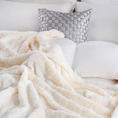 3D Checkered Fleece Throw Blanket Soft Plush Lightweight Cream White