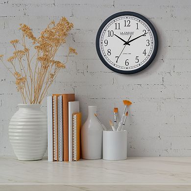 La Crosse Technology 10-Inch Classic Atomic Analog Wall Clock