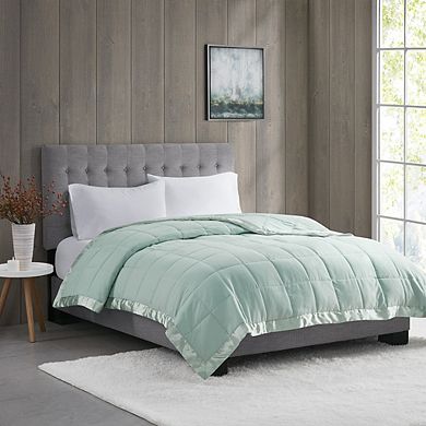 100% Polyester Lightweight Down Alternative Blanket with Satin Trim