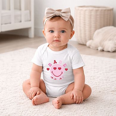 SmileyWorld Babe Smile - Infant Short Sleeve Graphic Bodysuit