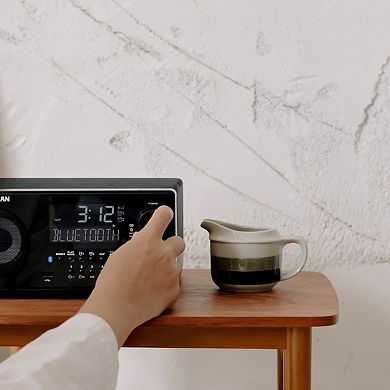 Sangean WR22 AM/FM‑RDS/Bluetooth/USB Table‑Top Digital Tuning Receiver
