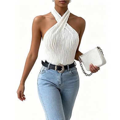 Women's Chic Halter Neck Top Design with Textured Fabric and Sleeveless Cut