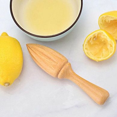 Wooden Hand Citrus Juicer Lemon Squeezer Reamer
