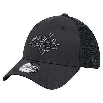 Men's New Era Black Washington Capitals Blackout 39THIRTY Flex Fit Hat