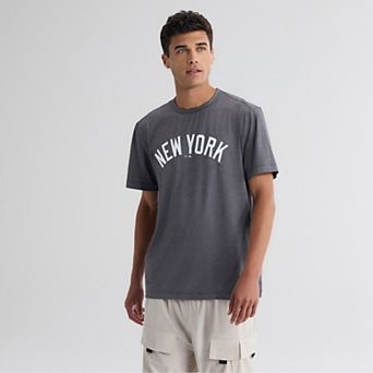 Men's Fanatics Charcoal New York Yankees Clutch Winning Edge T-Shirt