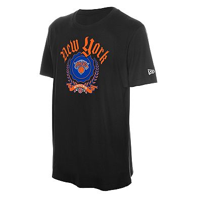 Men's New Era Black New York Knicks Gothic Crest T-Shirt