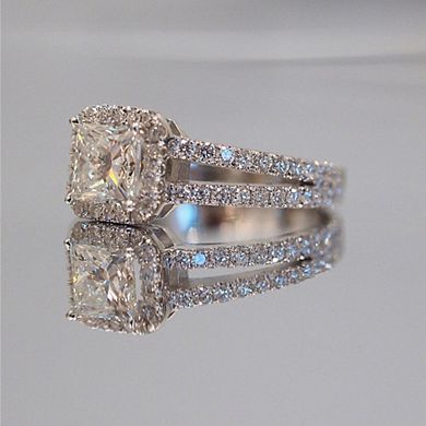 18K White Gold Plated Cubic Zirconia Wedding Engagement Ring